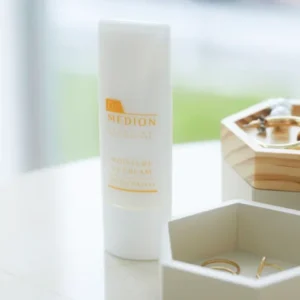 Dr. Medion Moisture UV Cream (SPF50/PA ++++) 30ml - Image 2